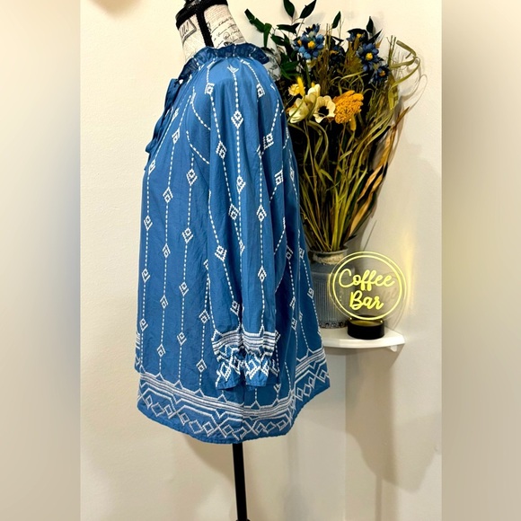 Umgee Boho Chic Embroidered Tie Front Ruffled 3/4 Sleeve Blouse size Small USA - Picture 5 of 9